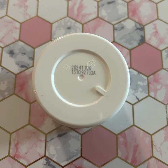 2/$25 First Aid Beauty Ultra Repair Cream Intense Hydration Mini - Picture 2 of 2